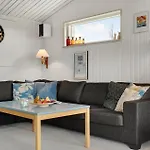 Cozy In With House Sea View