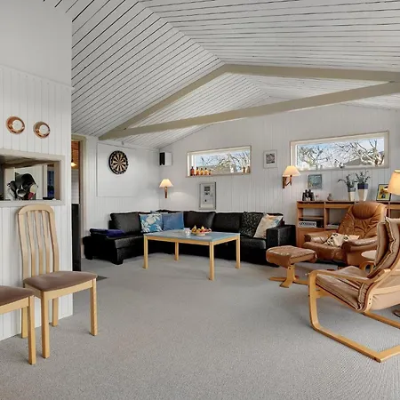 Cozy In With House Sea View