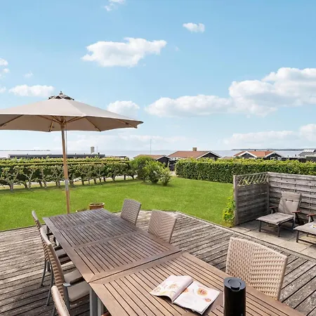 Prázdninový dům Cozy In With House Sea View Assens